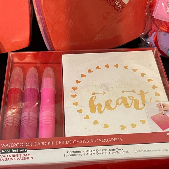 Valentine Celebration Party Set - Red and Pink - Picture 7 of 9